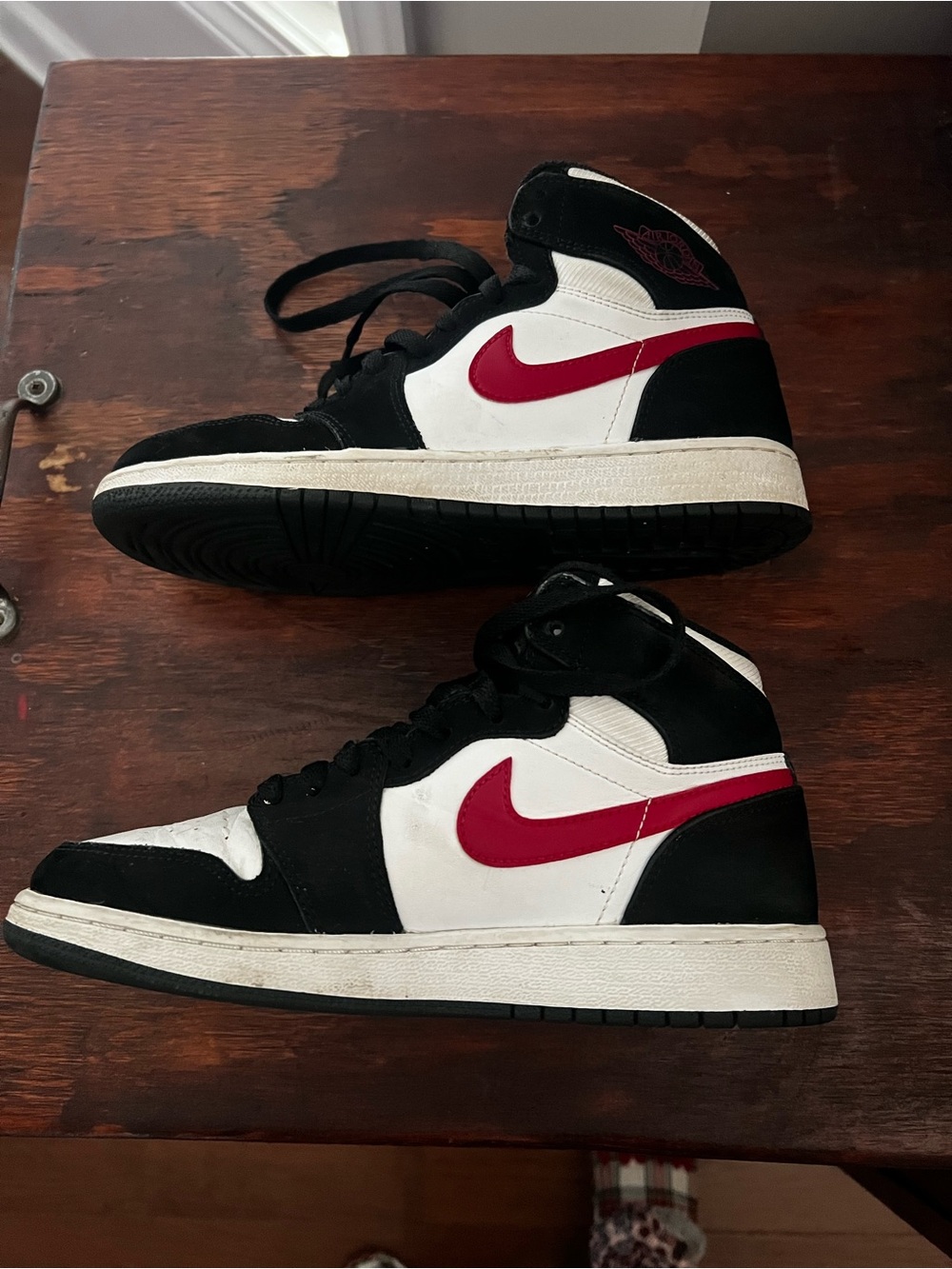 Nike Air Jordan 1 Mid GS Black White Gym Red Youth 4.5Y - Picture 7 of 10
